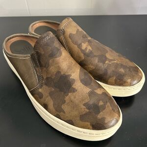 Sofft Size 7 Leather Camo Slip On Sneakers Women's Sommers II Slide Mule Comfort